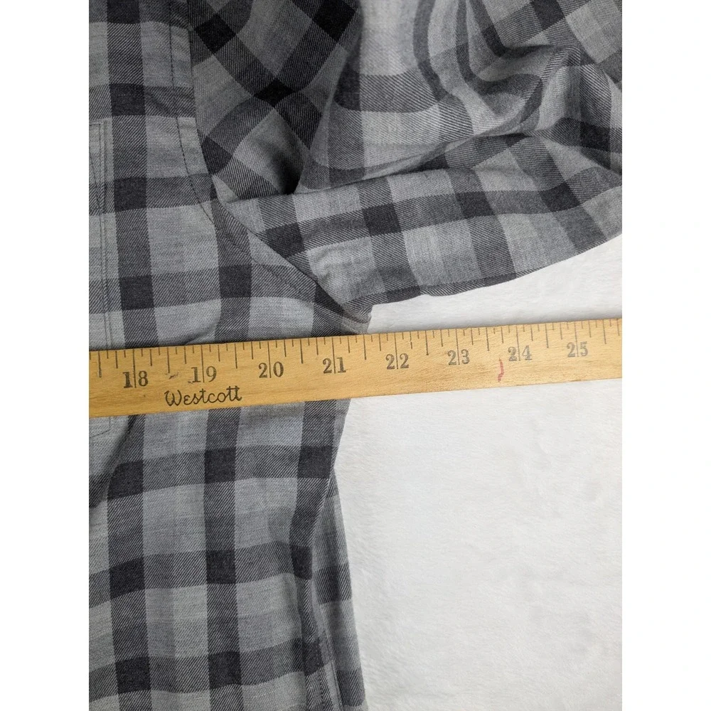 Banana Republic stylish comfortable